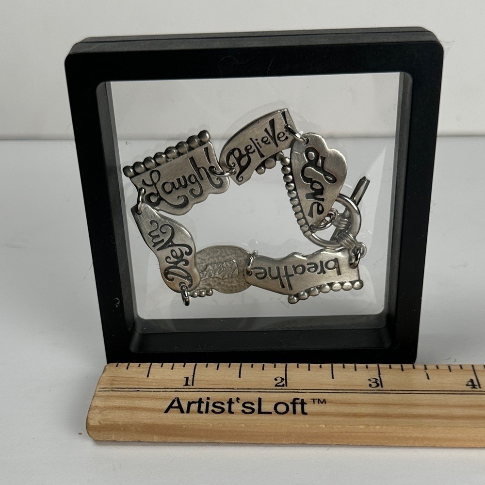 Marcie USA Pewter Charm Bracelet Faith Love Believe Laugh Breathe Toggle Y2K - Picture 8 of 9